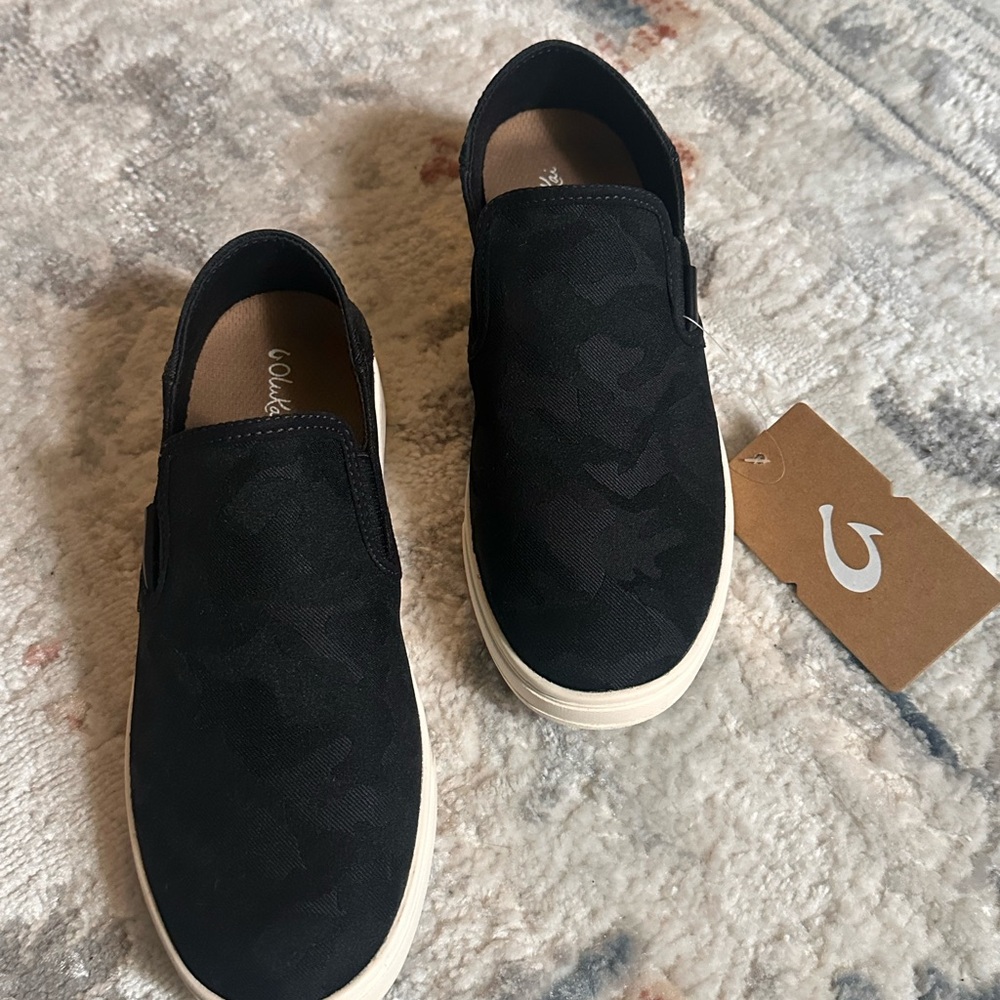 OluKai Womens Black Camo Slip-On Shoes